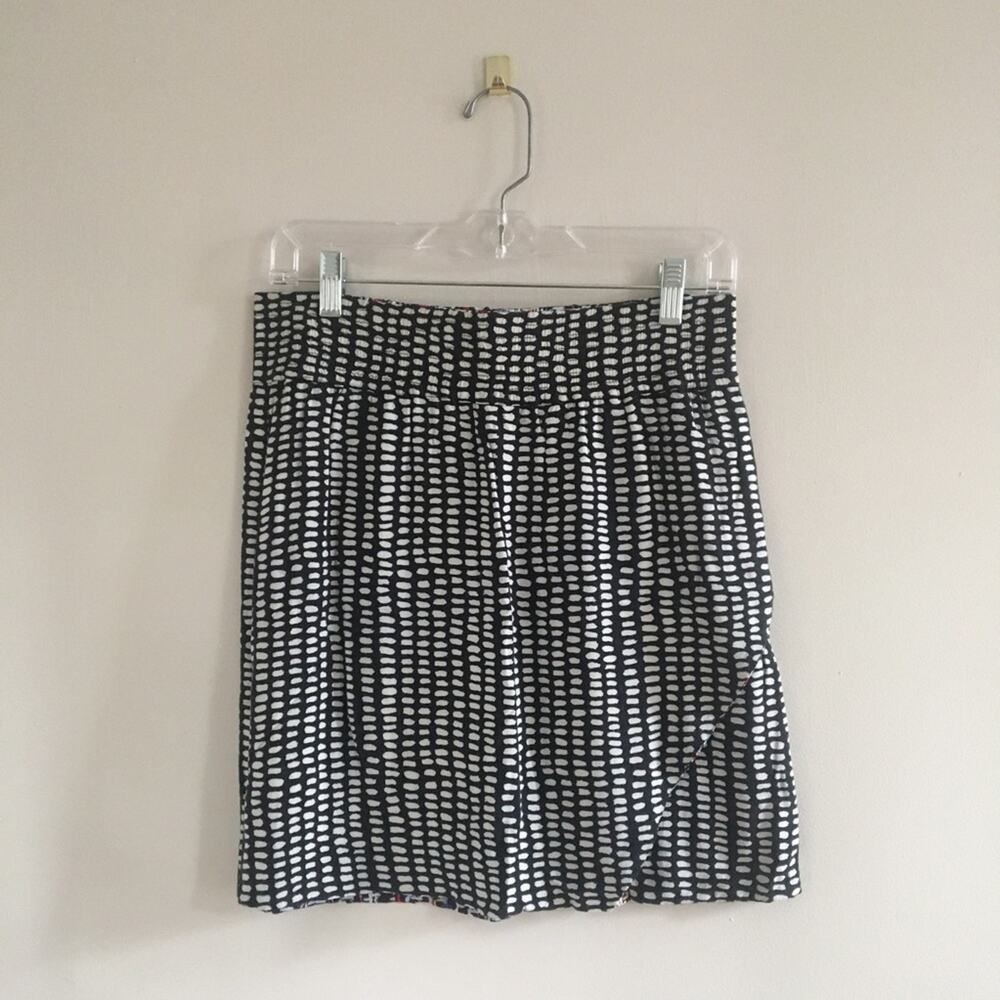 CAbi Navy Blue Multicolor Reversible Elastic Waist Faux Wrap Skirt Size Small